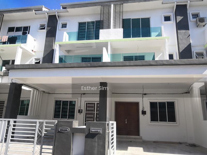 3 Storey in Maple Residence - 4