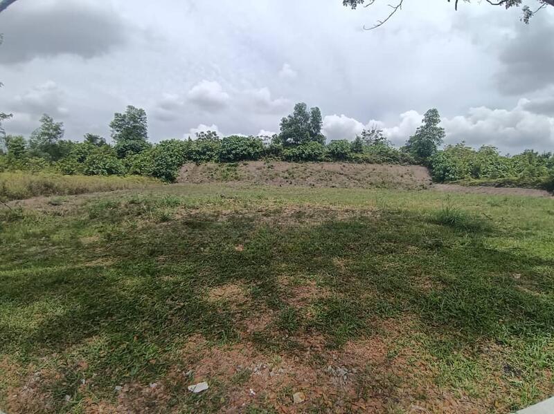Large Land Parcel @ Ledang Heights - 5
