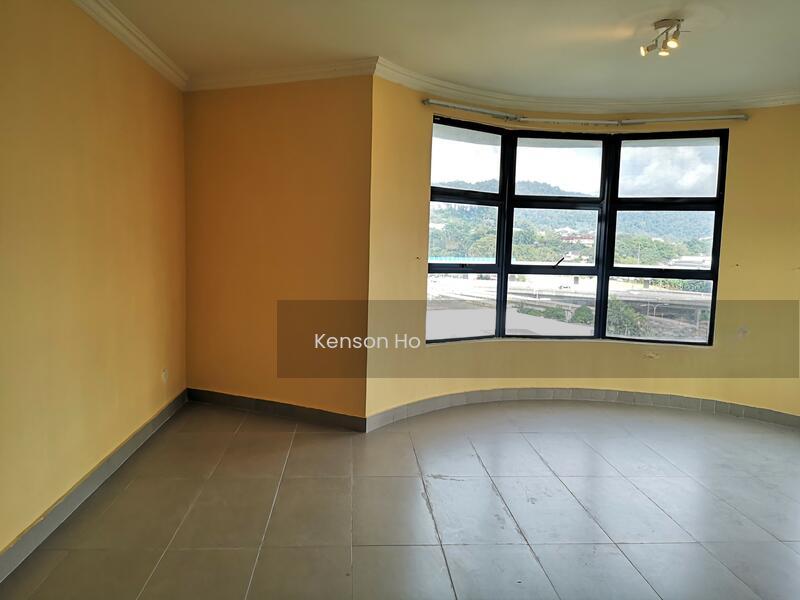 Impiana On The Waterfront Condominium - 3