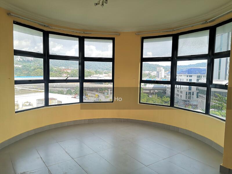 Impiana On The Waterfront Condominium - 1