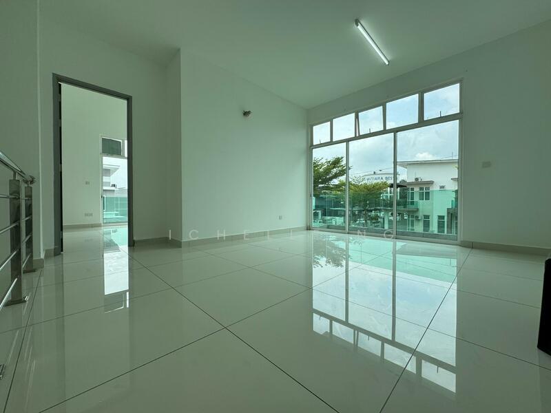 Mutiara Bestari 1 Mutiara Mas 2 Storey Cluster Corner Lot - 2