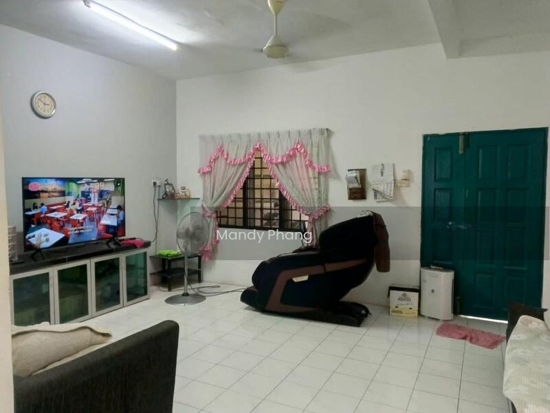 Terrace house at Taman Tasek Jaya - 3