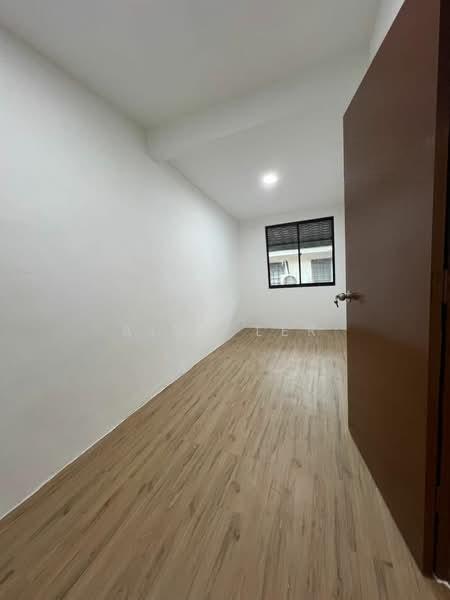 Taman Johor Jaya - 3