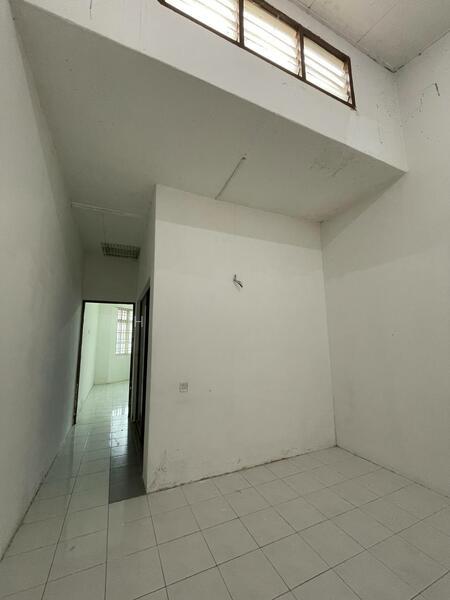 Taman Shatin - 4