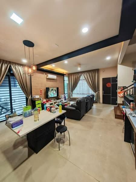 Garden Villas, Bukit Indah - 2
