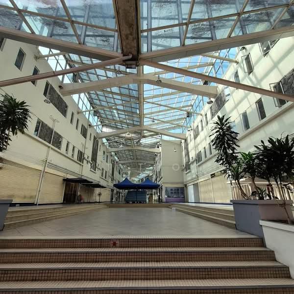 Seasons Square Shop Lots - 5