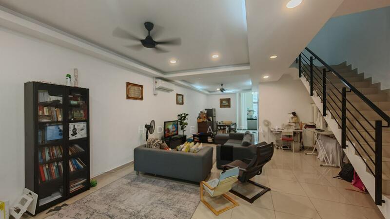 Bangi Avenue - 5