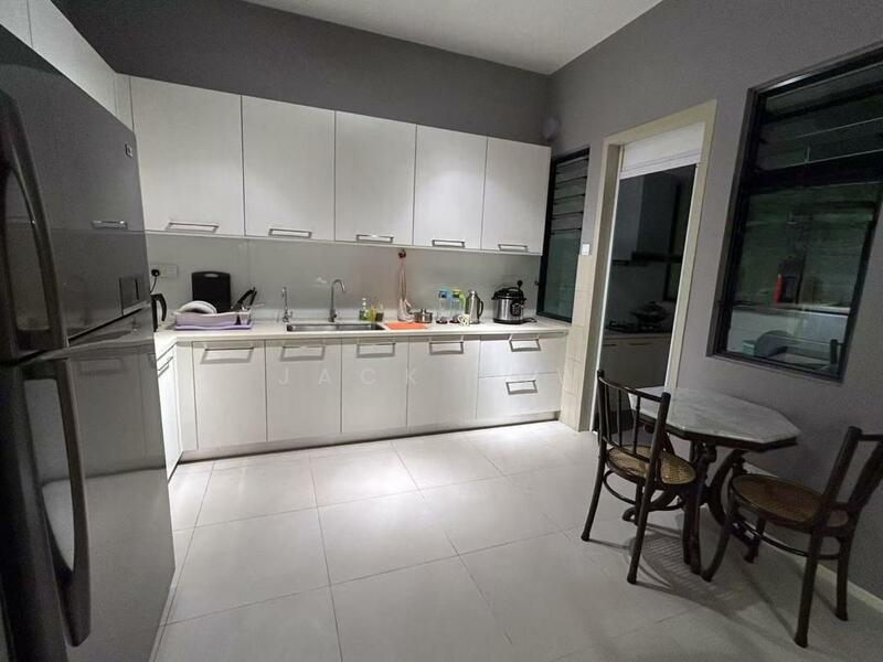 Mira Residence - 4