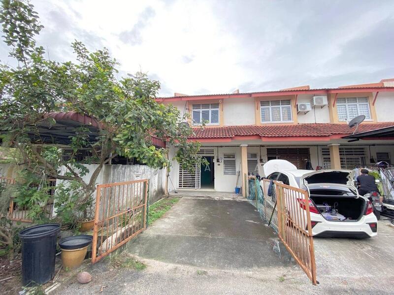 BELOW MV Double Storey Terrace Taman Bunga Raya Bandar Baru Salak Tinggi - 1