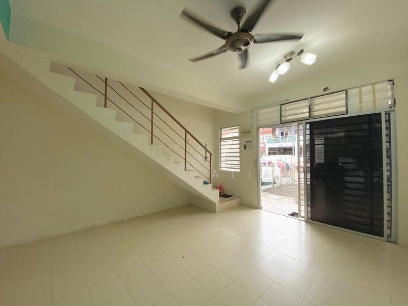 BELOW MV Double Storey Terrace Taman Bunga Raya Bandar Baru Salak Tinggi - 4