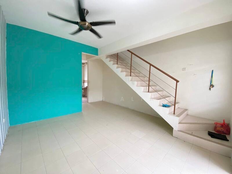 BELOW MV Double Storey Terrace Taman Bunga Raya Bandar Baru Salak Tinggi - 3