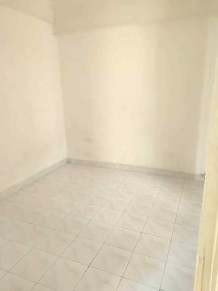 Pangsapuri Persiaran Tanjung - 4