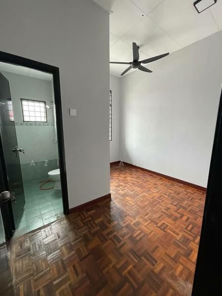 Taman Ixora Salak Tinggi Sepang - 3