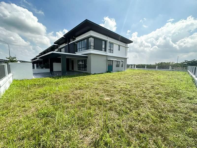 Hampton Residences - 3