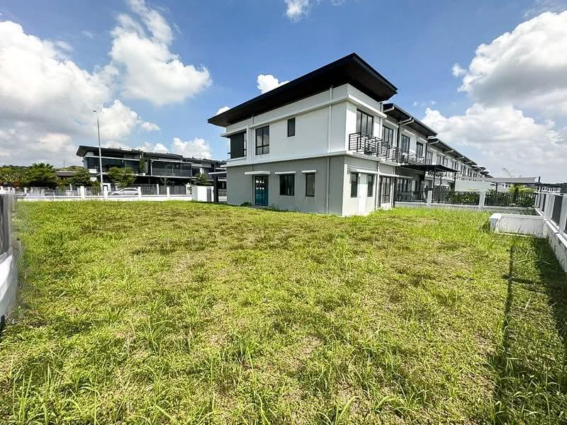 Hampton Residences - 4