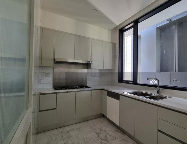 338 U Thant - 2