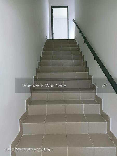 TAMAN SHAH BANDAR 2 - 4