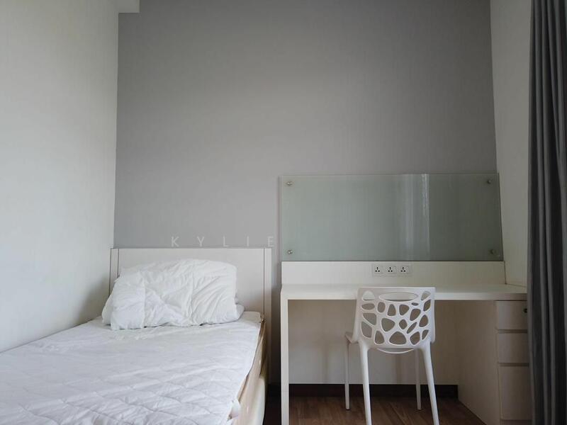 Shaftsbury Residence - 4