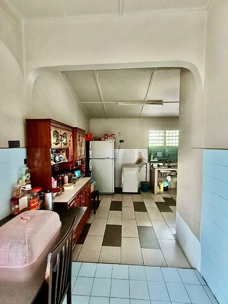 Johor Jaya Ehsan Jaya Anggerik Johor Jaya Molek Rosmerah Johor Jaya - 2