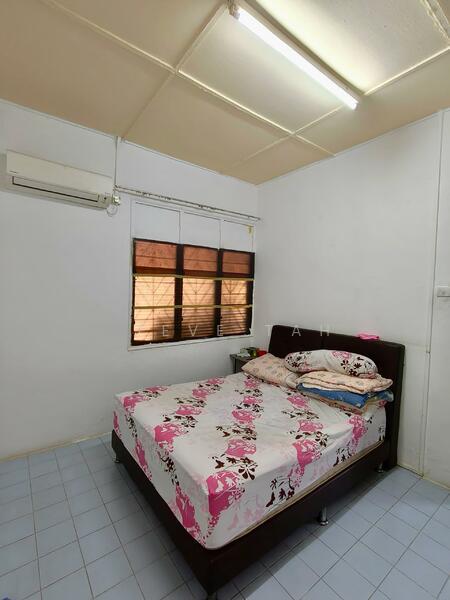 Johor Jaya Ehsan Jaya Anggerik Johor Jaya Molek Rosmerah Johor Jaya - 3