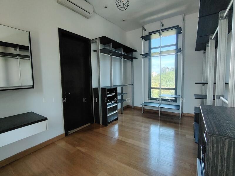 The Residence - 5