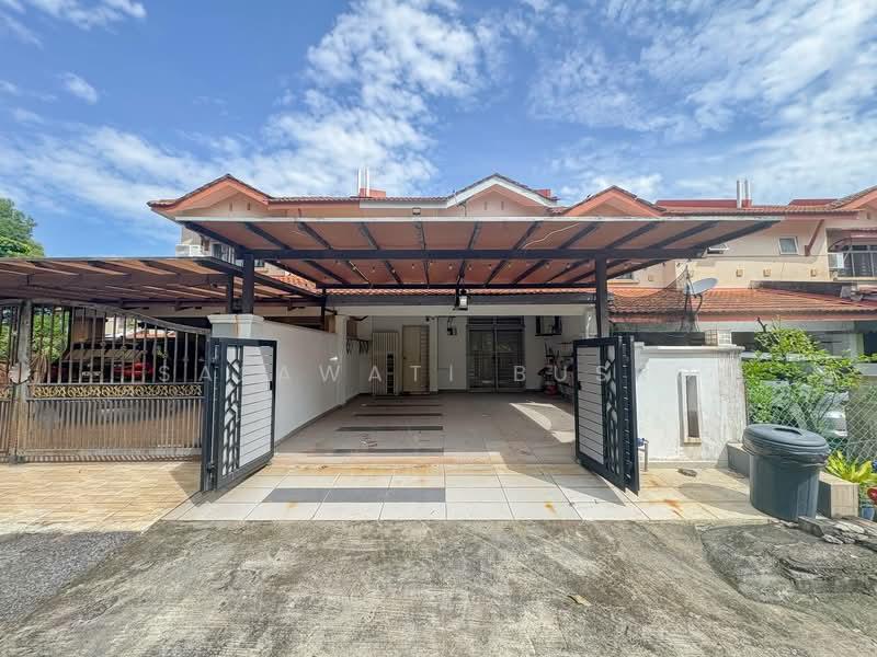 RENOVATED Double Storey Terrace Taman Tasik Prima Puchong - 1