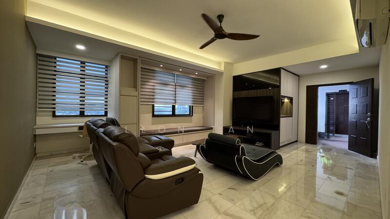 Aloha Tower Condominium - 1