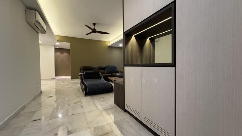 Aloha Tower Condominium - 3