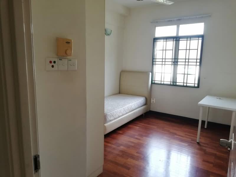 Bungaraya Condominium - 4