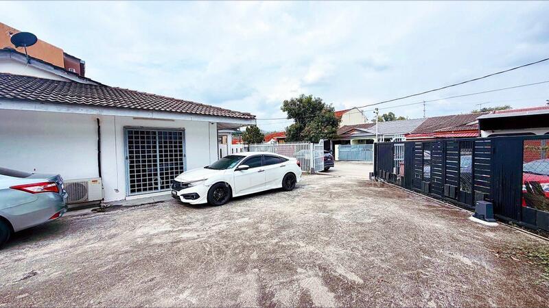 Bandar Sri Damansara (Corner Lot) - 1