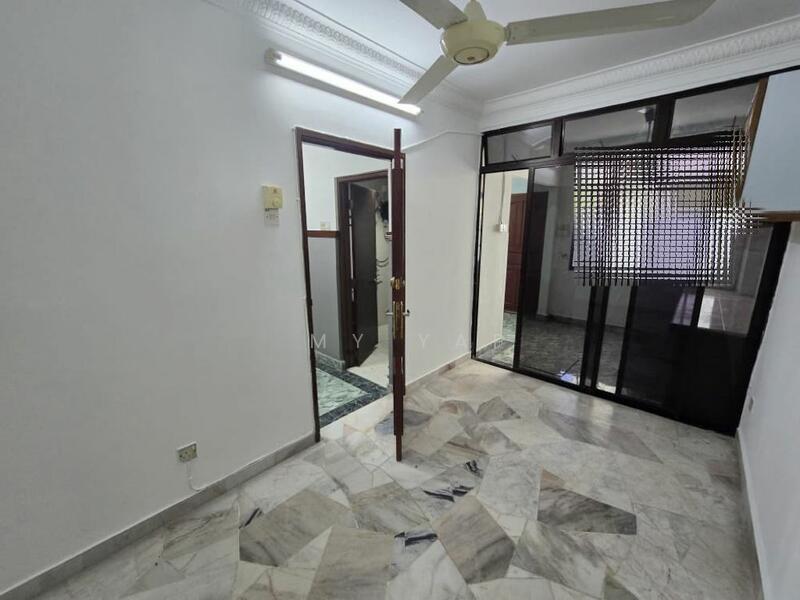 Bandar Menjalara - 4