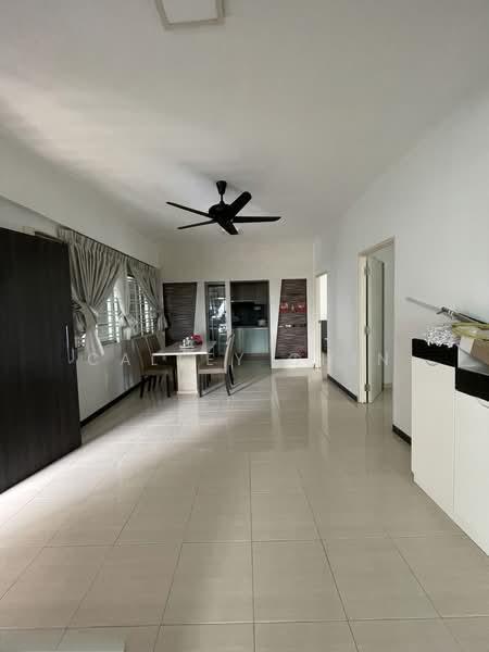 The Embassy (Bangunan Duta Impian) - 2