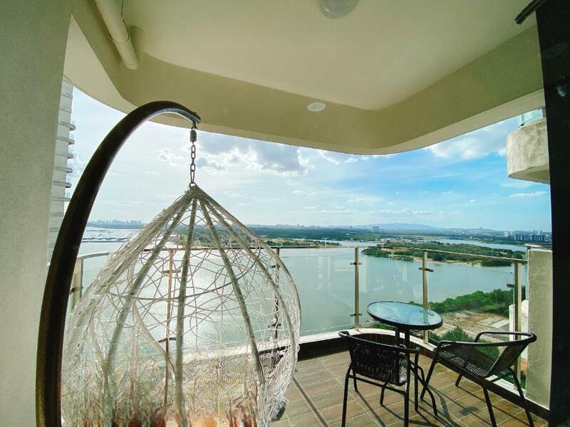 Lovell @ Country Garden Danga Bay - 1