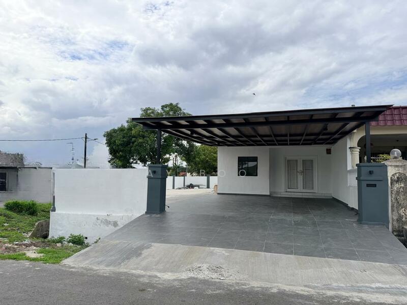 Tun Aminah Tuns Aminahs - 1