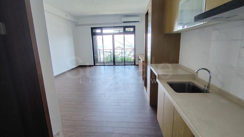 Carnelian Tower 1 - 1