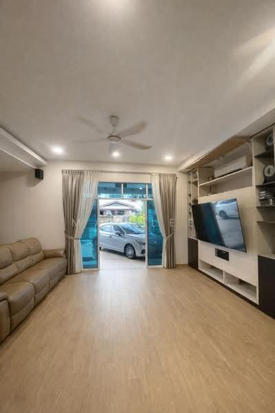 Taman Bukit Serdang - 2
