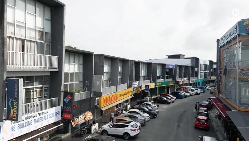 Bandar Senai Kulai Bizhub 3 Storey Shoplot Corner Lot - 4