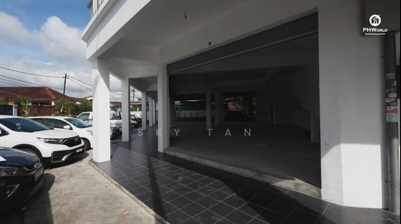 Bandar Senai Kulai Bizhub 3 Storey Shoplot Corner Lot - 3