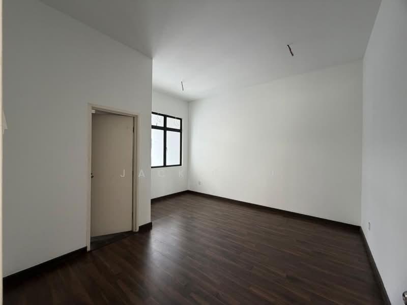 Phase 12A @ Precinct 12 Desa Tebrau - 2