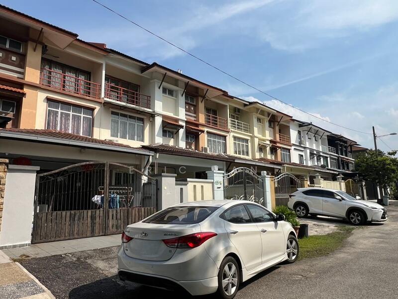 Taman Bukit Serdang Seksyen 11 - 5