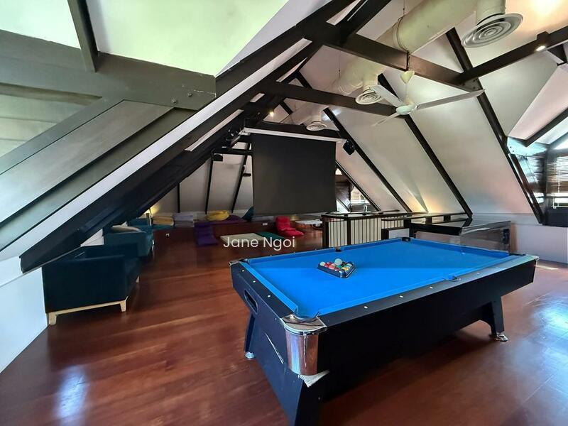 Taman Coronation - 4