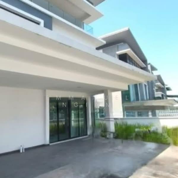 DUMALIS Residence @ 16 Sierra - 1