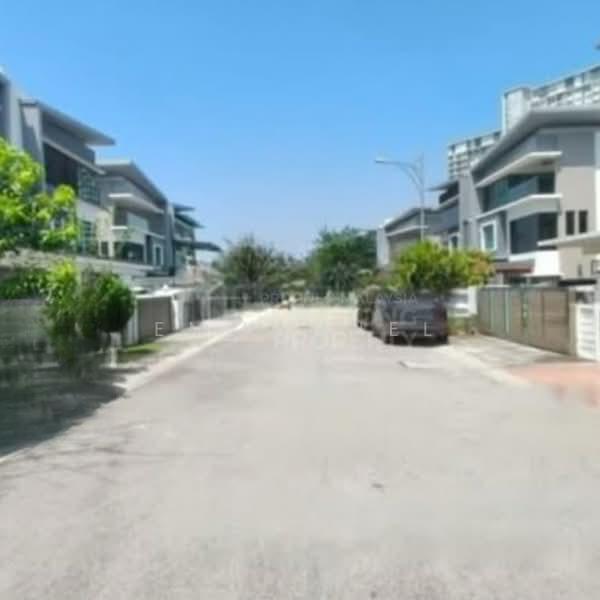 DUMALIS Residence @ 16 Sierra - 3