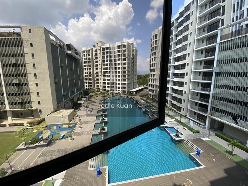 Upper East @ Tiger Lane - 2