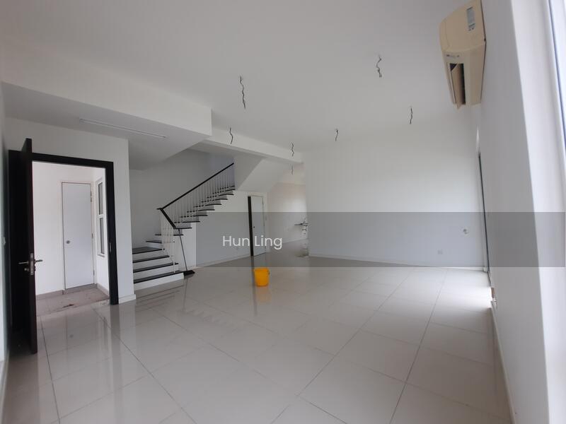 Laman & Bayu Puchong - 1