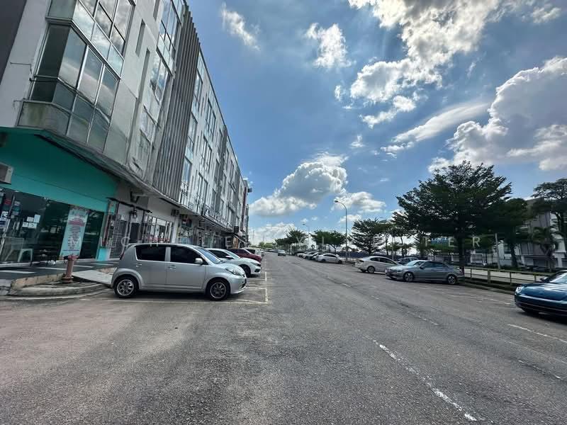 Oasis 3 @ Tropicana Danga Cove - 1