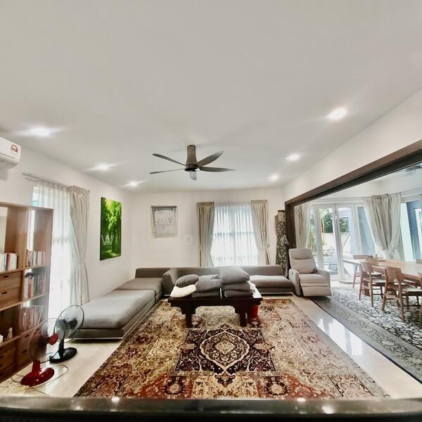 Noble Park Grand Pool Villas East Ledang - 1