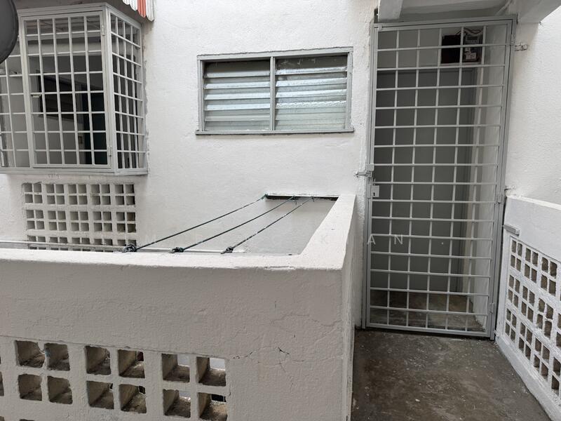 Pangsapuri Intan - 1