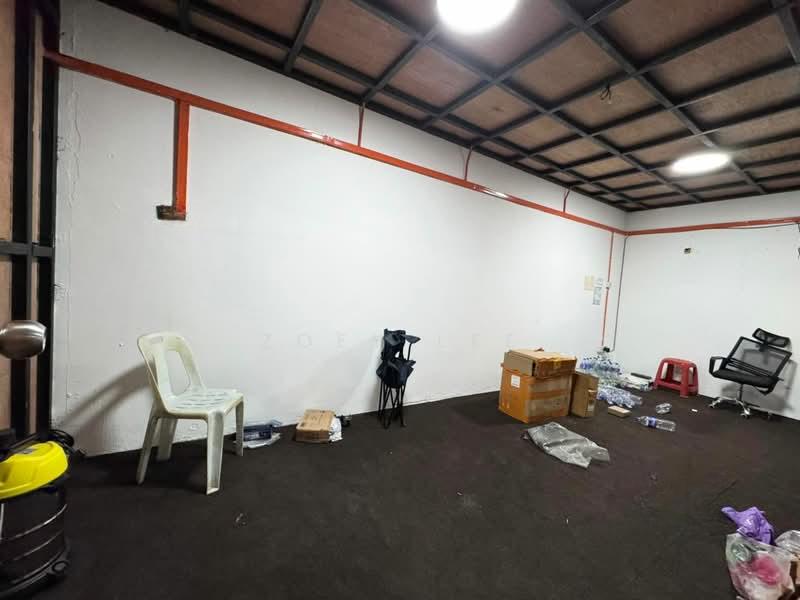 Kawasan Perindustrian Kempas - 5