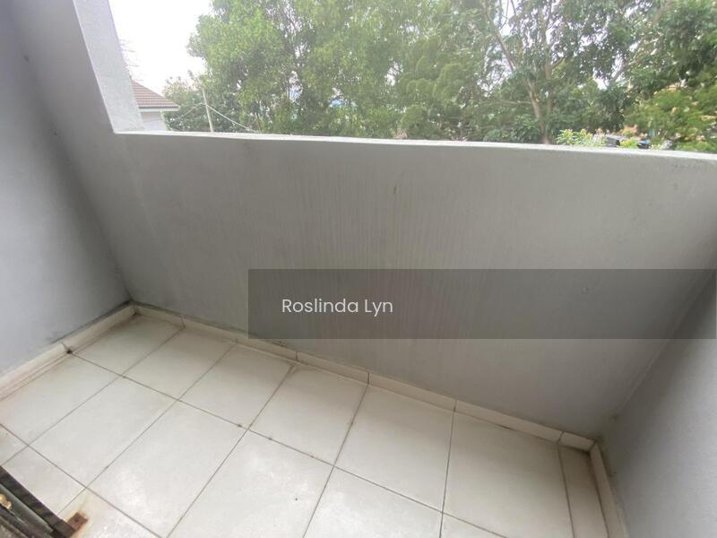 Double Storey Terrace Desa Seringin Nilai 3 - 3